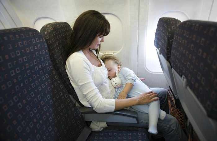 Viajar en avion con bebes
